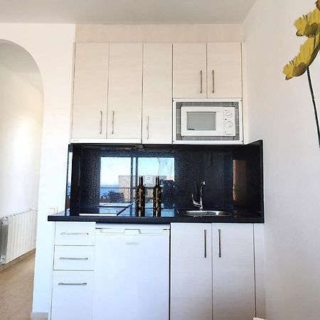 Beachfront Studio Apartment Marbella Exteriör bild