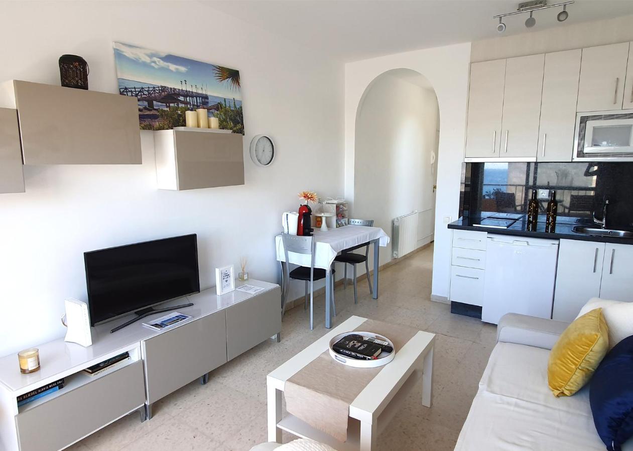 Beachfront Studio Apartment Marbella Exteriör bild