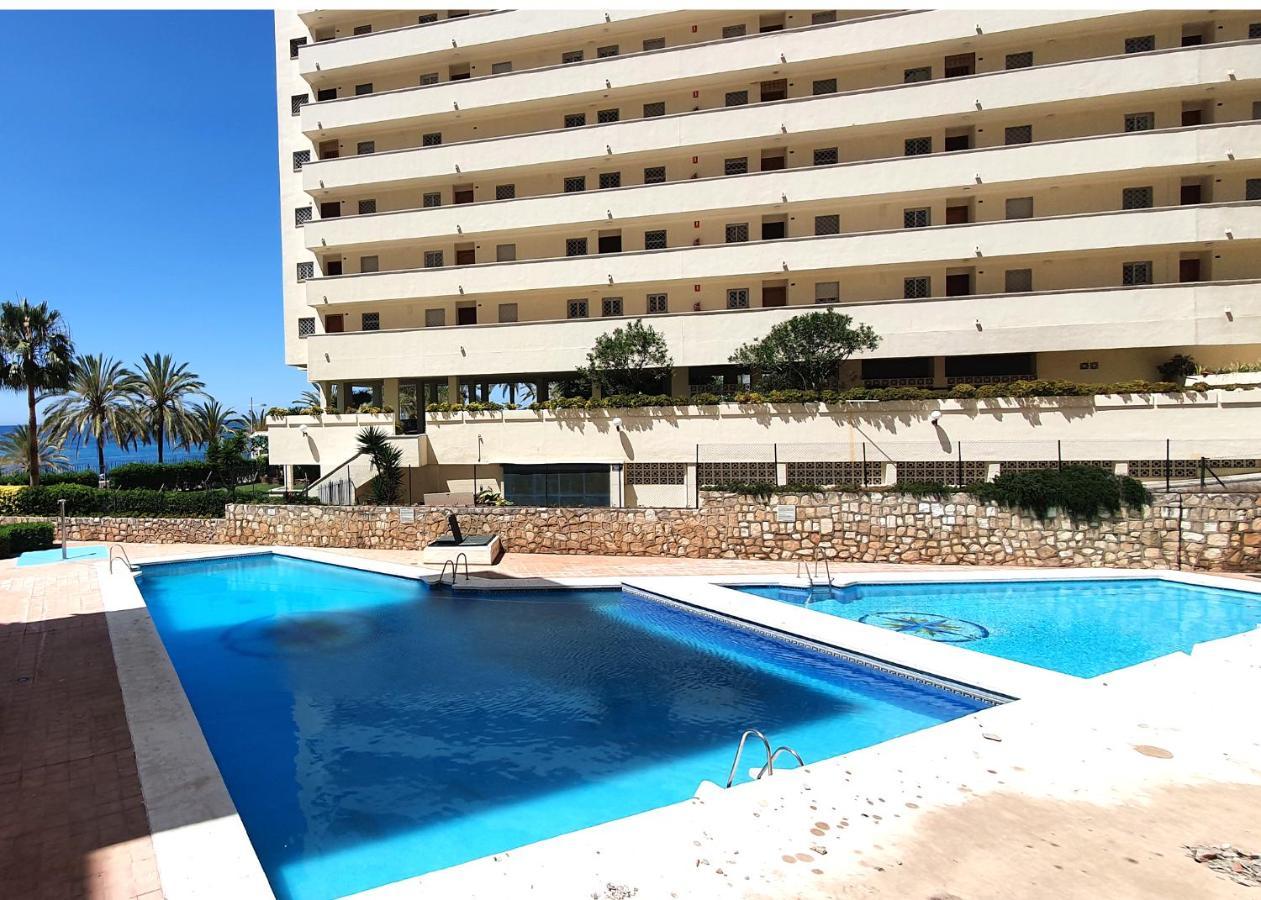 Beachfront Studio Apartment Marbella Exteriör bild